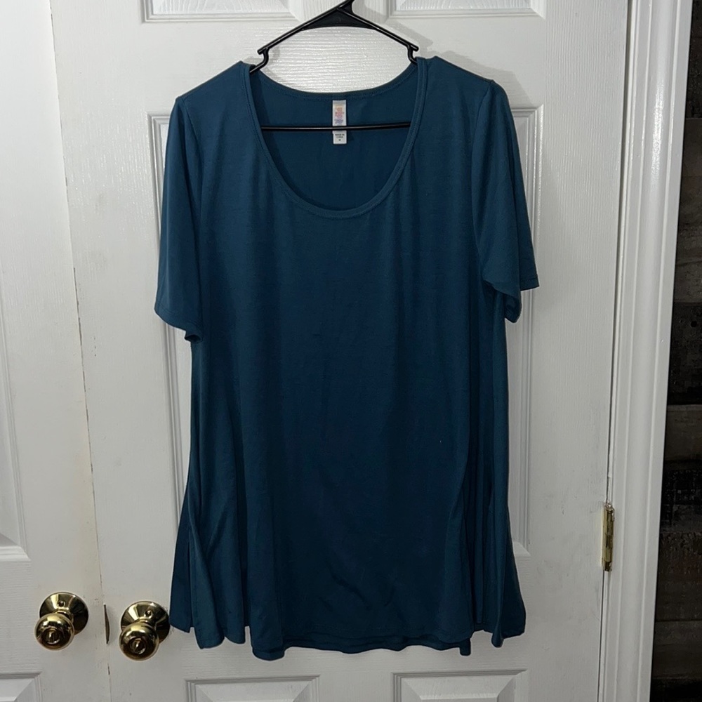 LuLaRoe Dark Blue Perfect Tee Size Medium